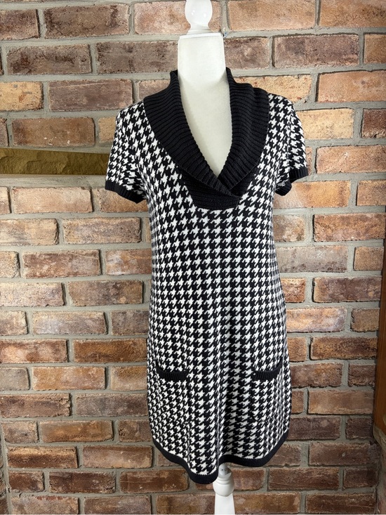 Dresses & Skirts - STYLE & CO. Black & White Houndstooth Sweater Dress with Shawl Collar